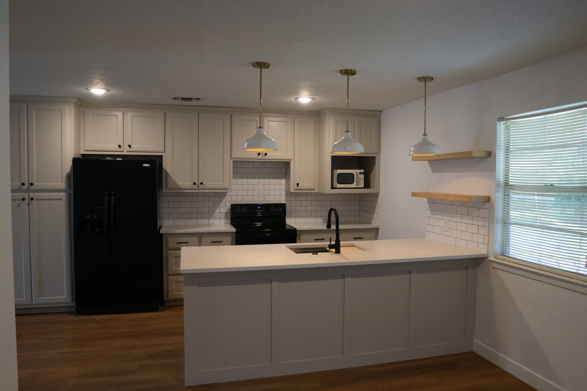 Fort Worth House: 737 Hallvale Dr