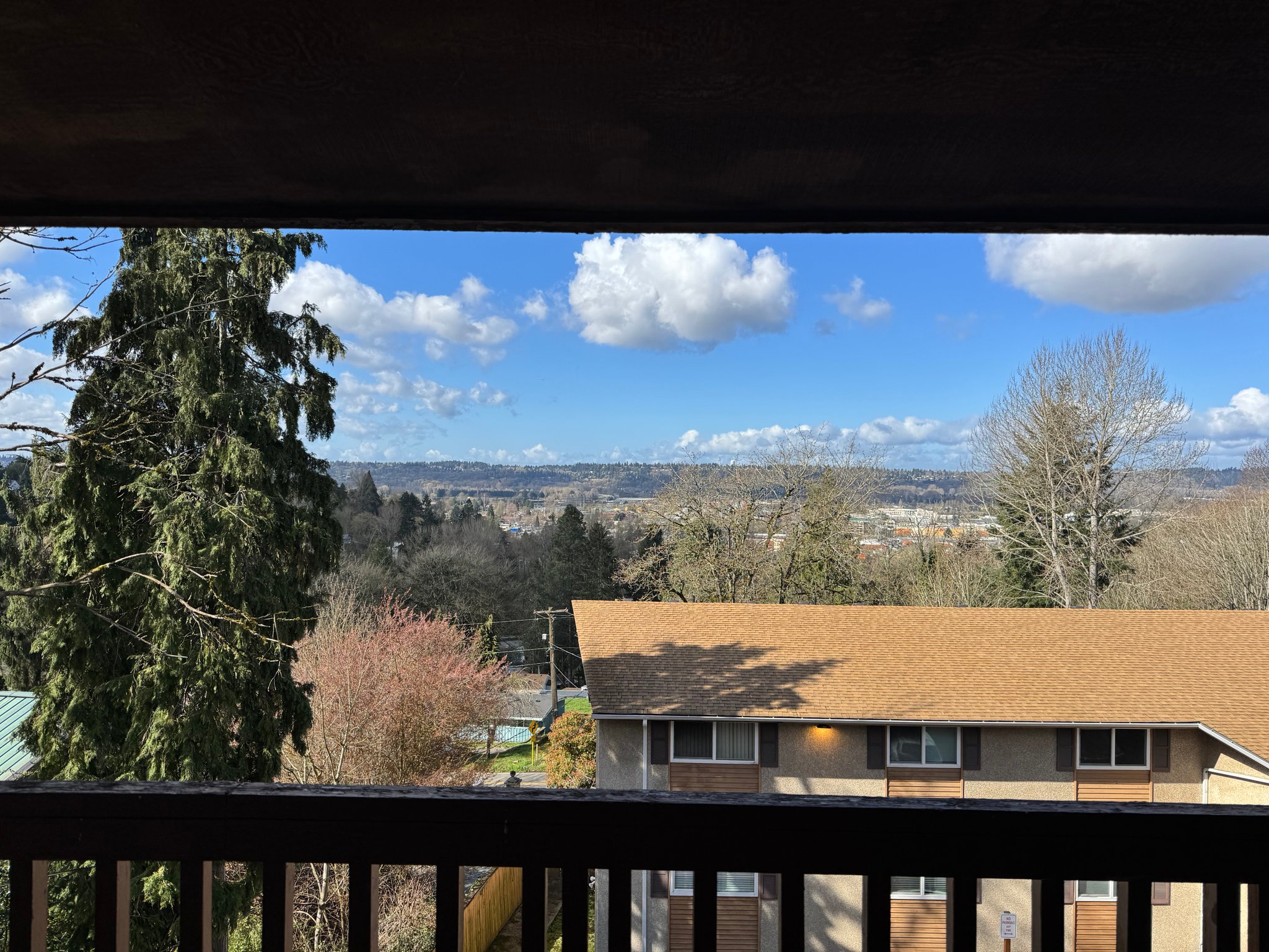 Kent Apartment: 308 Summit Ave N