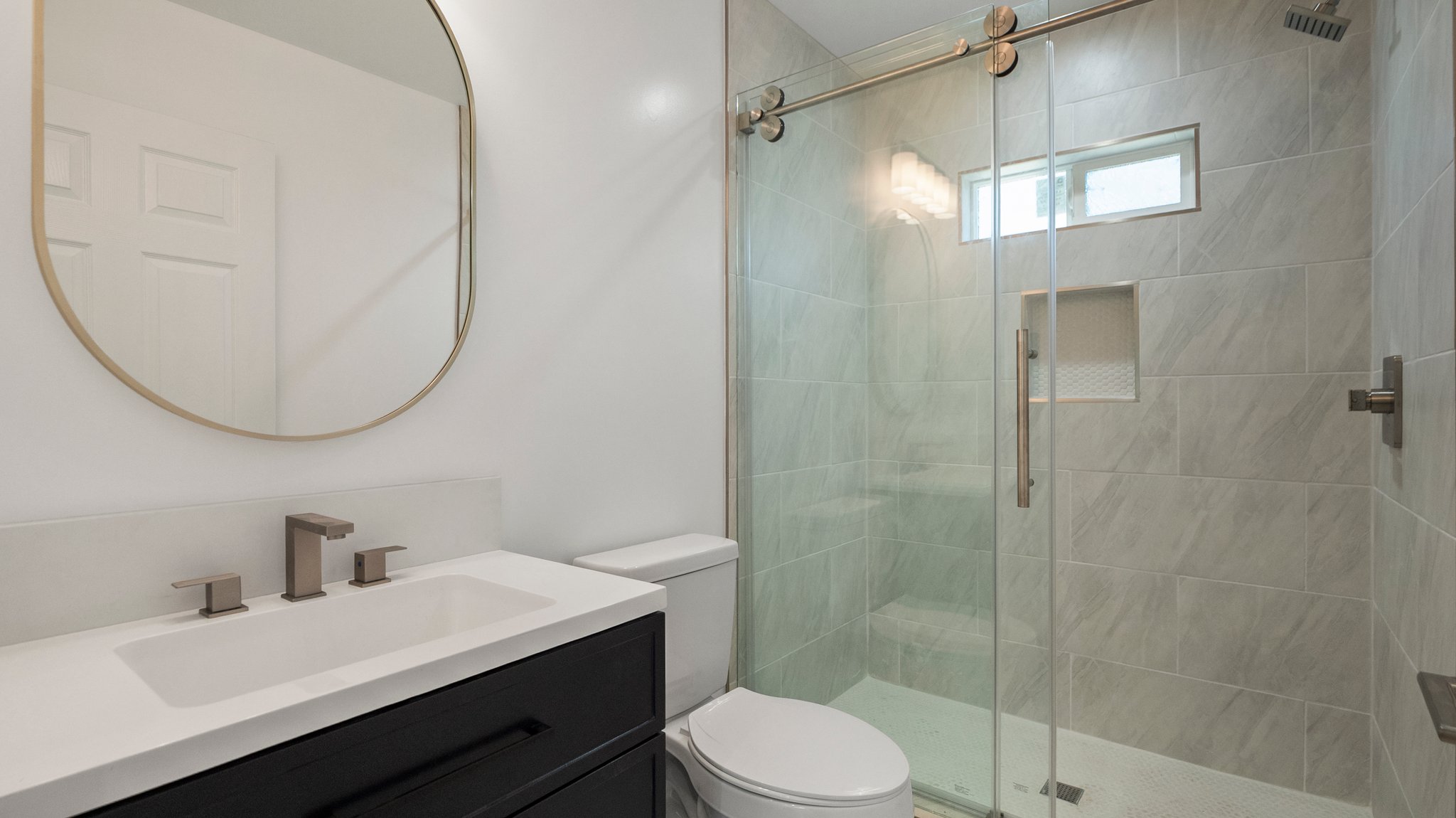 Los Angeles Multiplex: 4013 S Harvard Blvd