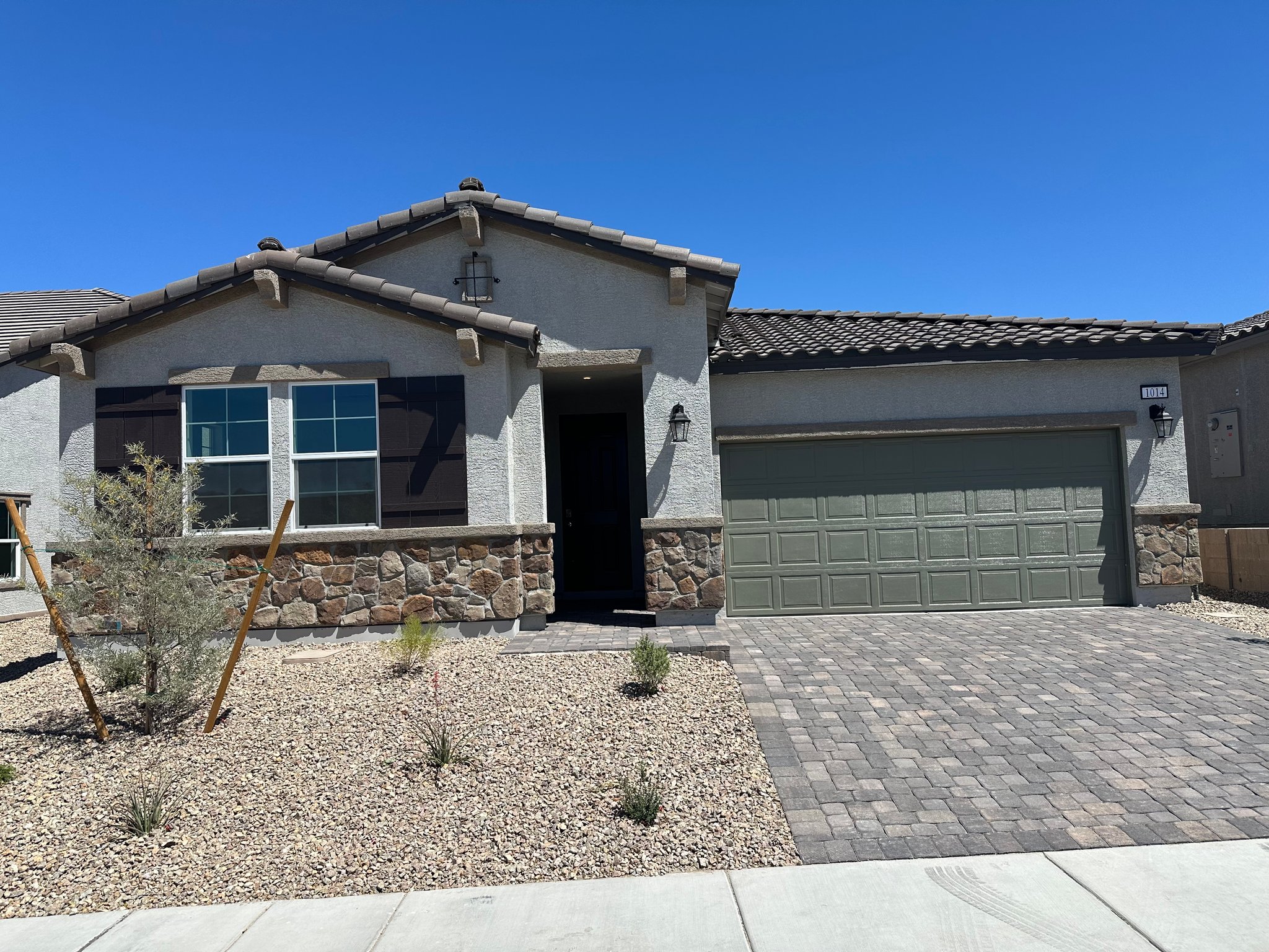 Henderson House: 1014 Warsaw Ave