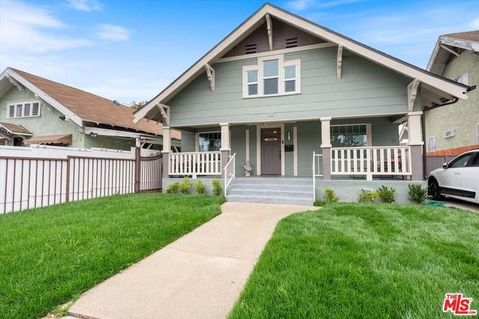 Los Angeles House: 853 W 50th Street