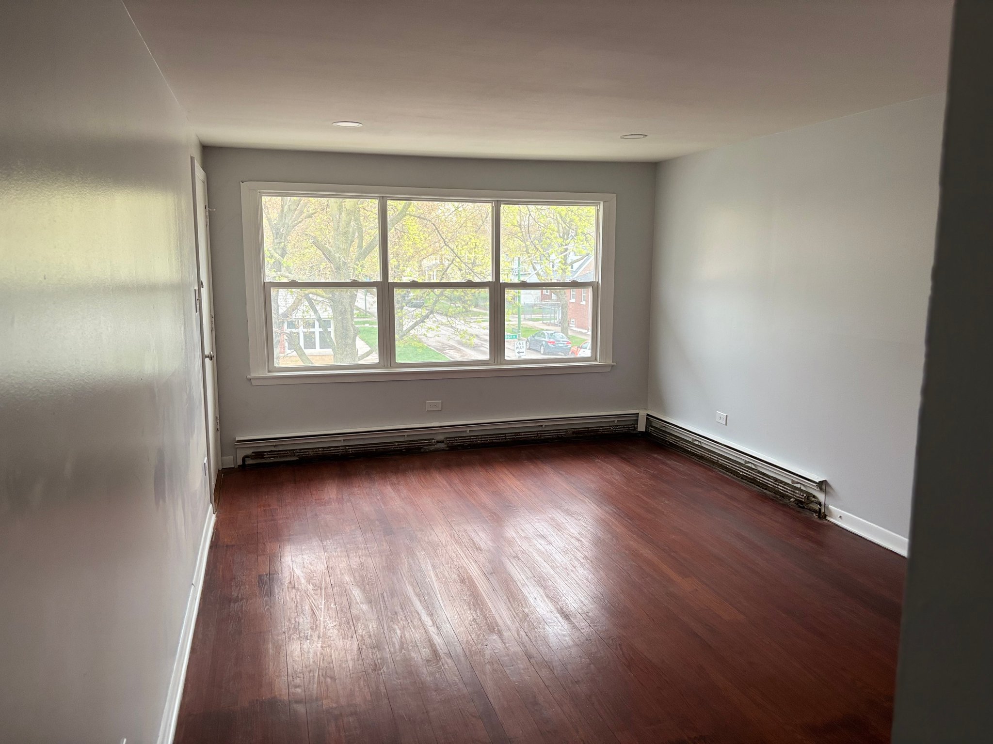Chicago Apartment: 322 W 116th St