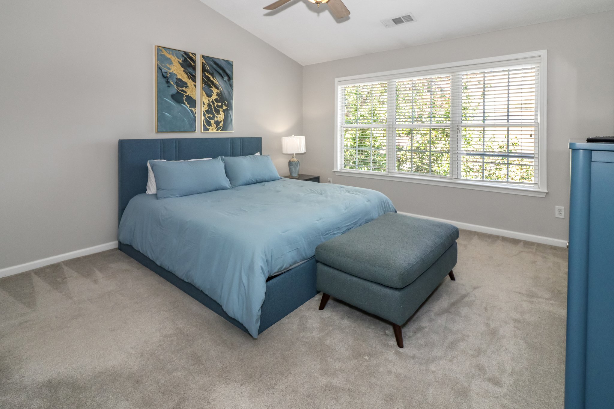 Cumming House: 4030 Ridgefair Dr,