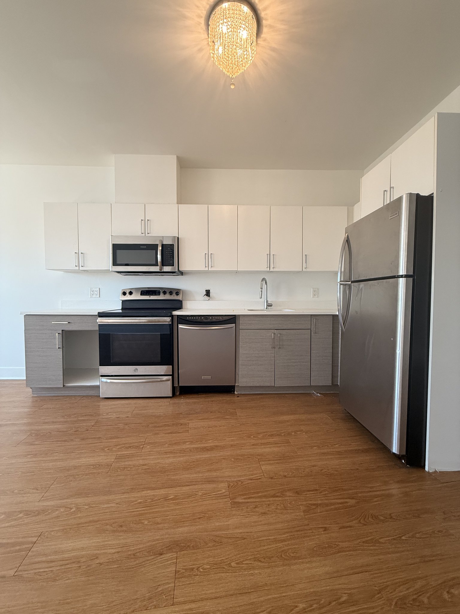Jersey City Apartment: 429 BERGEN AVE
