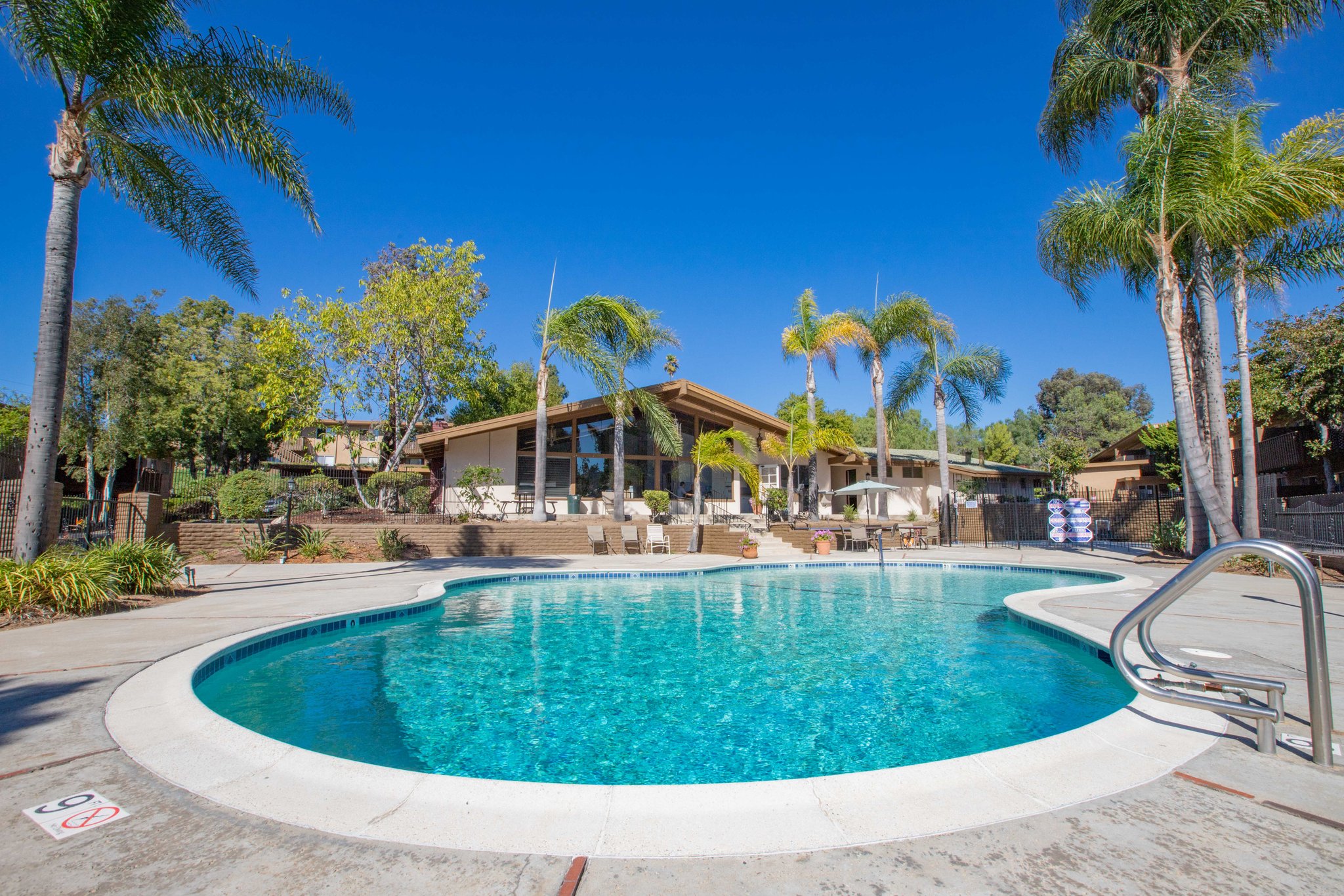 Vista Condo: 1130 Meadowlake Dr