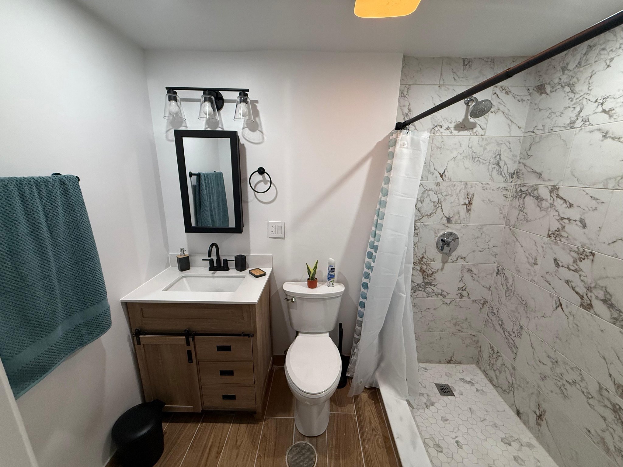 Danvers House: 55 N Belgian Rd