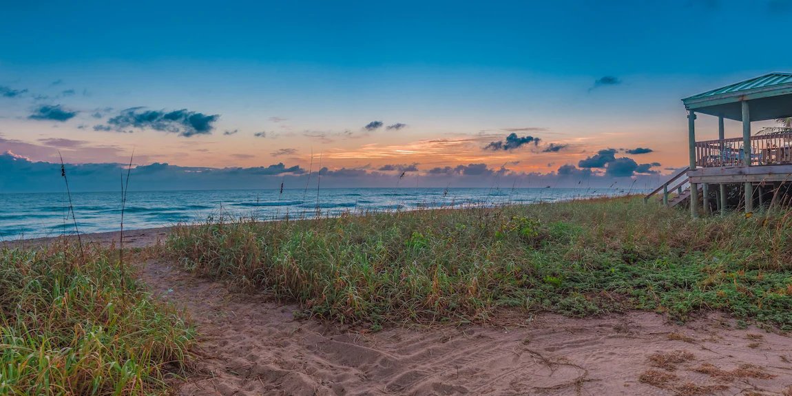 Jensen Beach House: 10851 S Ocean Drive