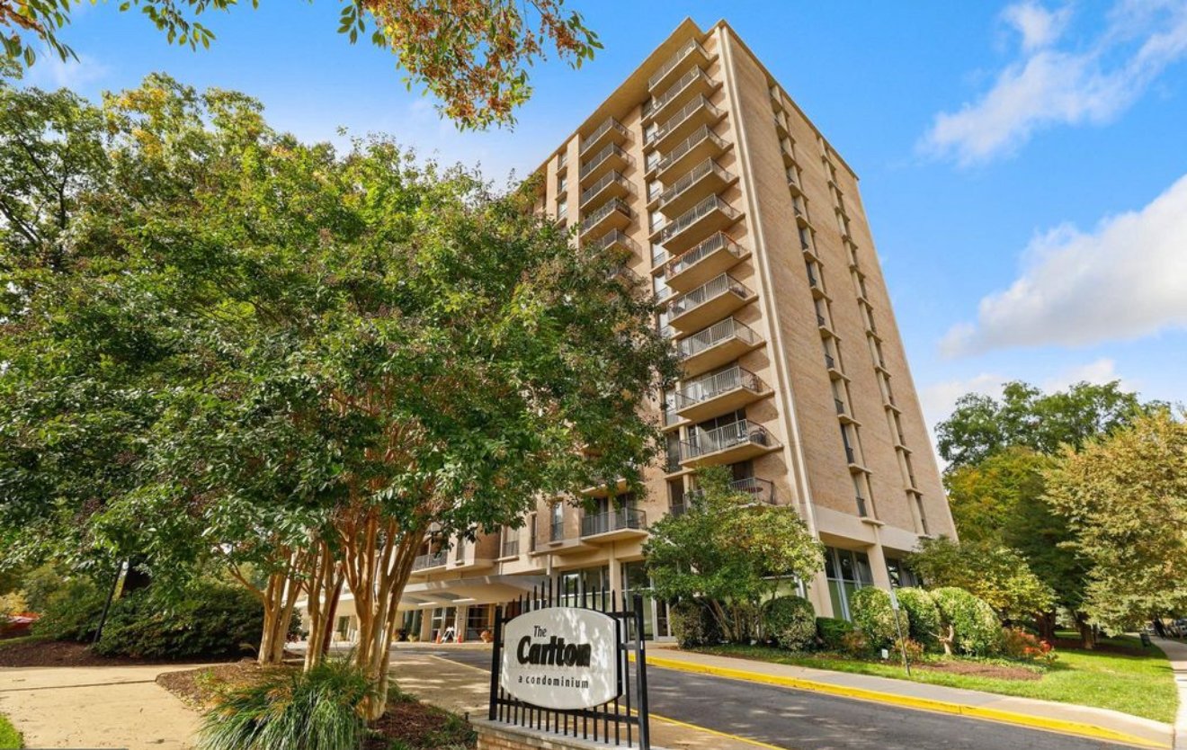 Arlington Condo: 4600 S Four Mile Run Dr