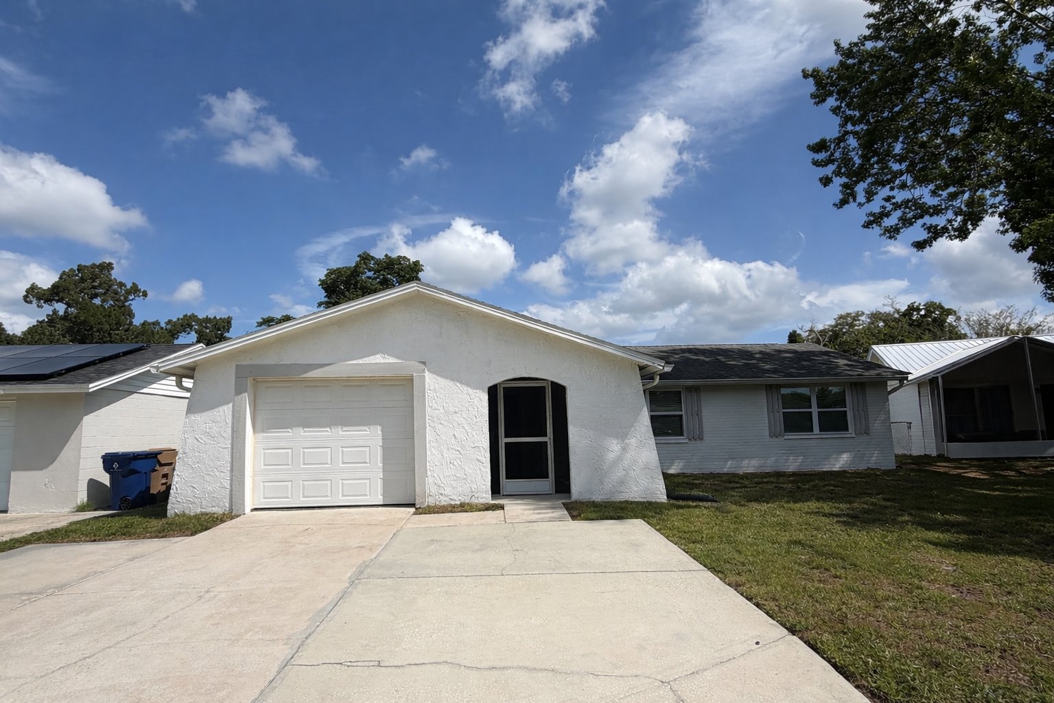 New Port Richey House: 7437 Daggett Terrance