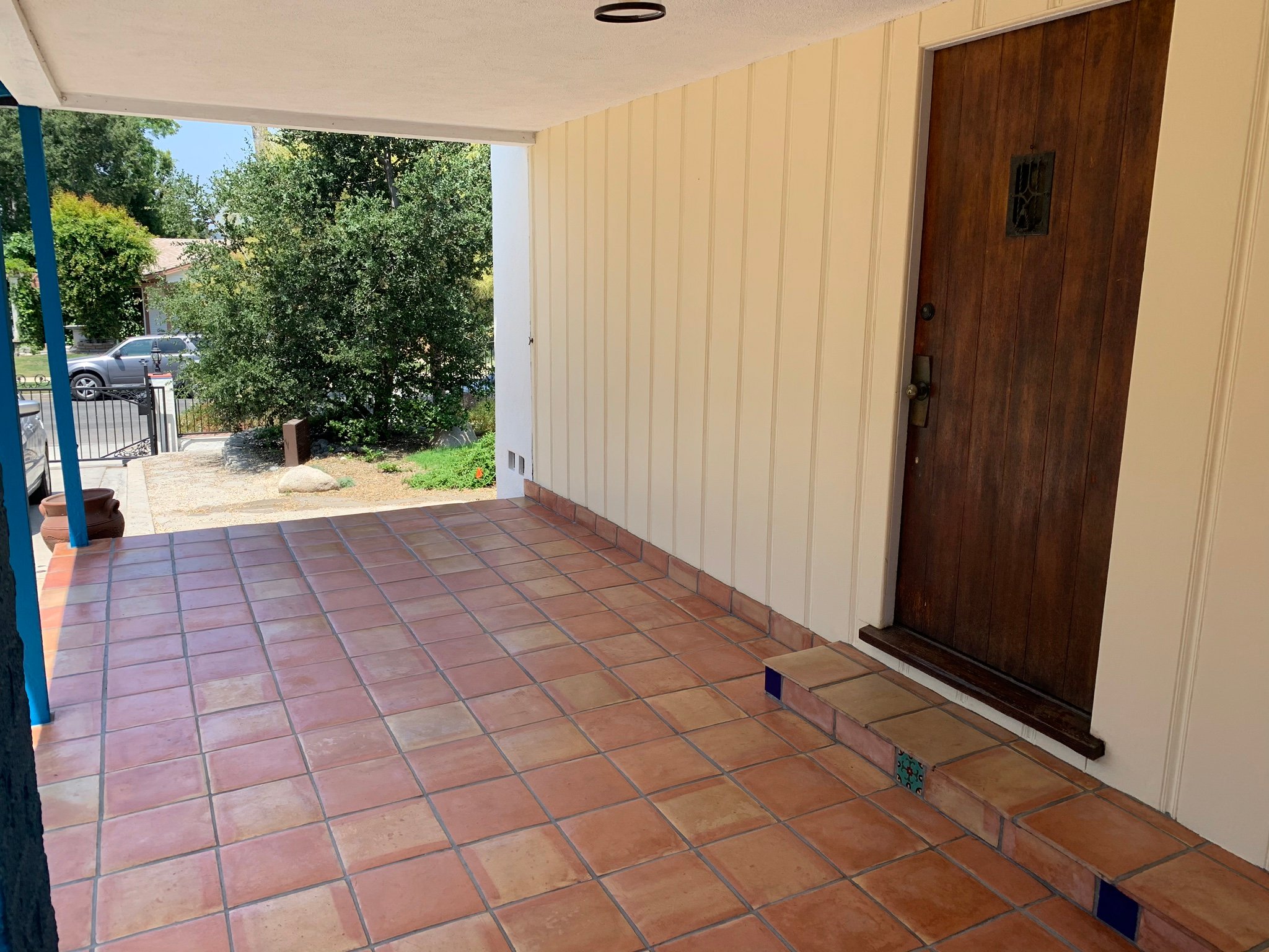 Los Angeles Other: 5046 La Roda Ave