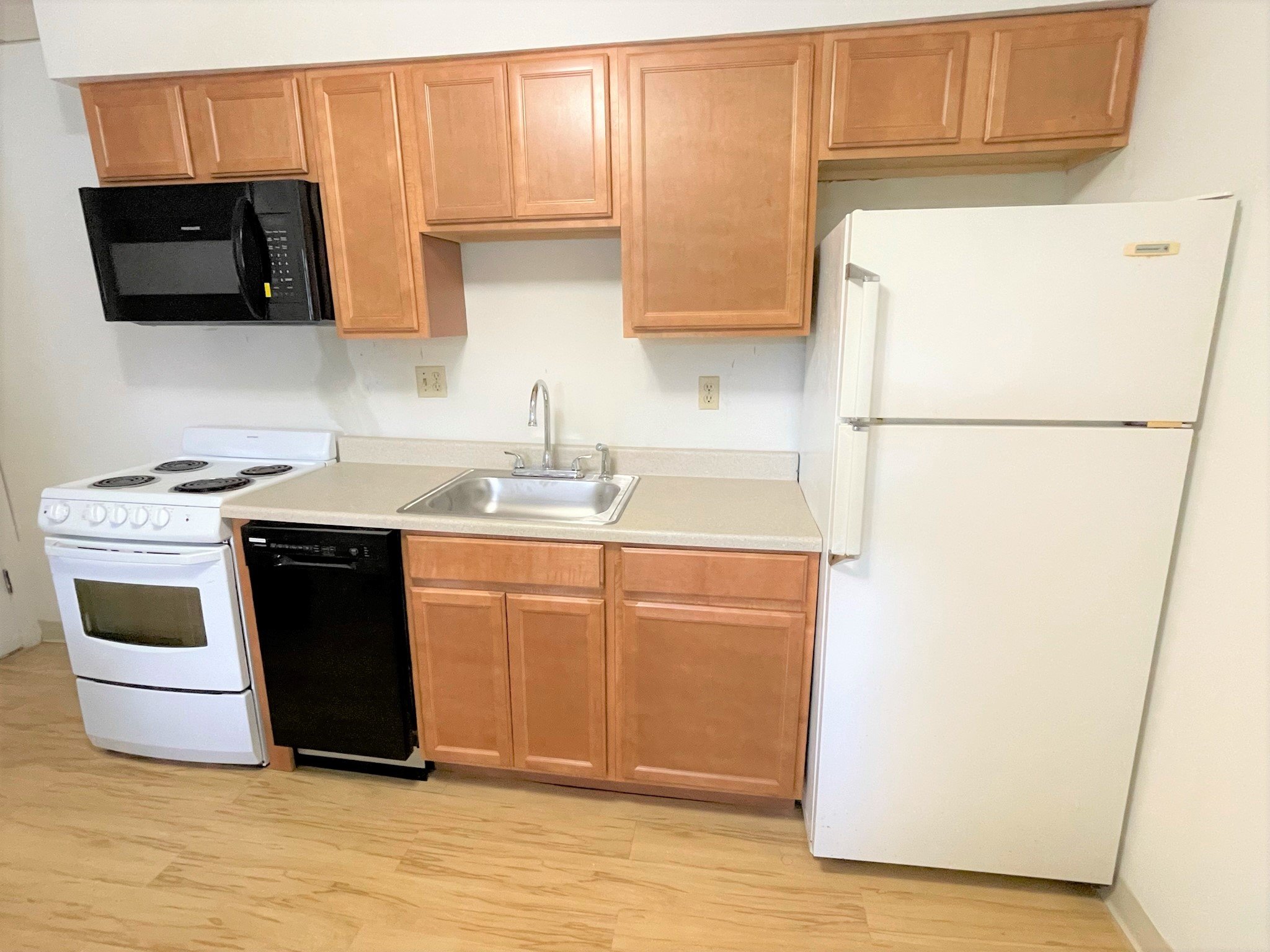 Pittsburgh Apartment: 2419 Beechwood Blvd