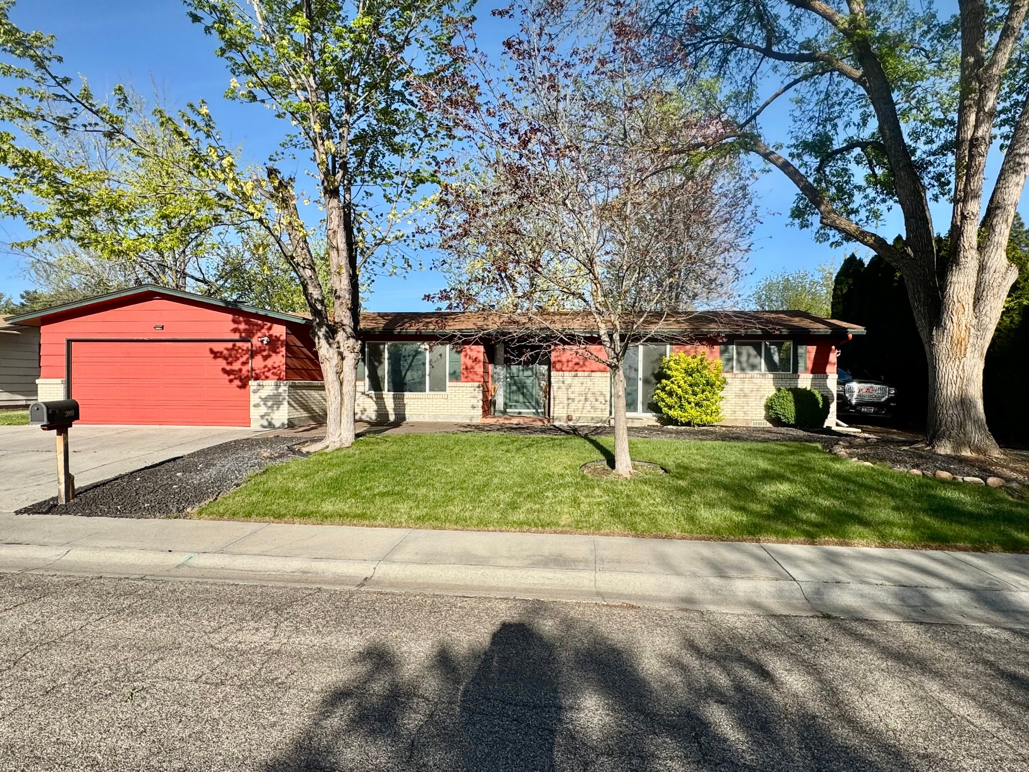 Boise House: 2010 N Workland