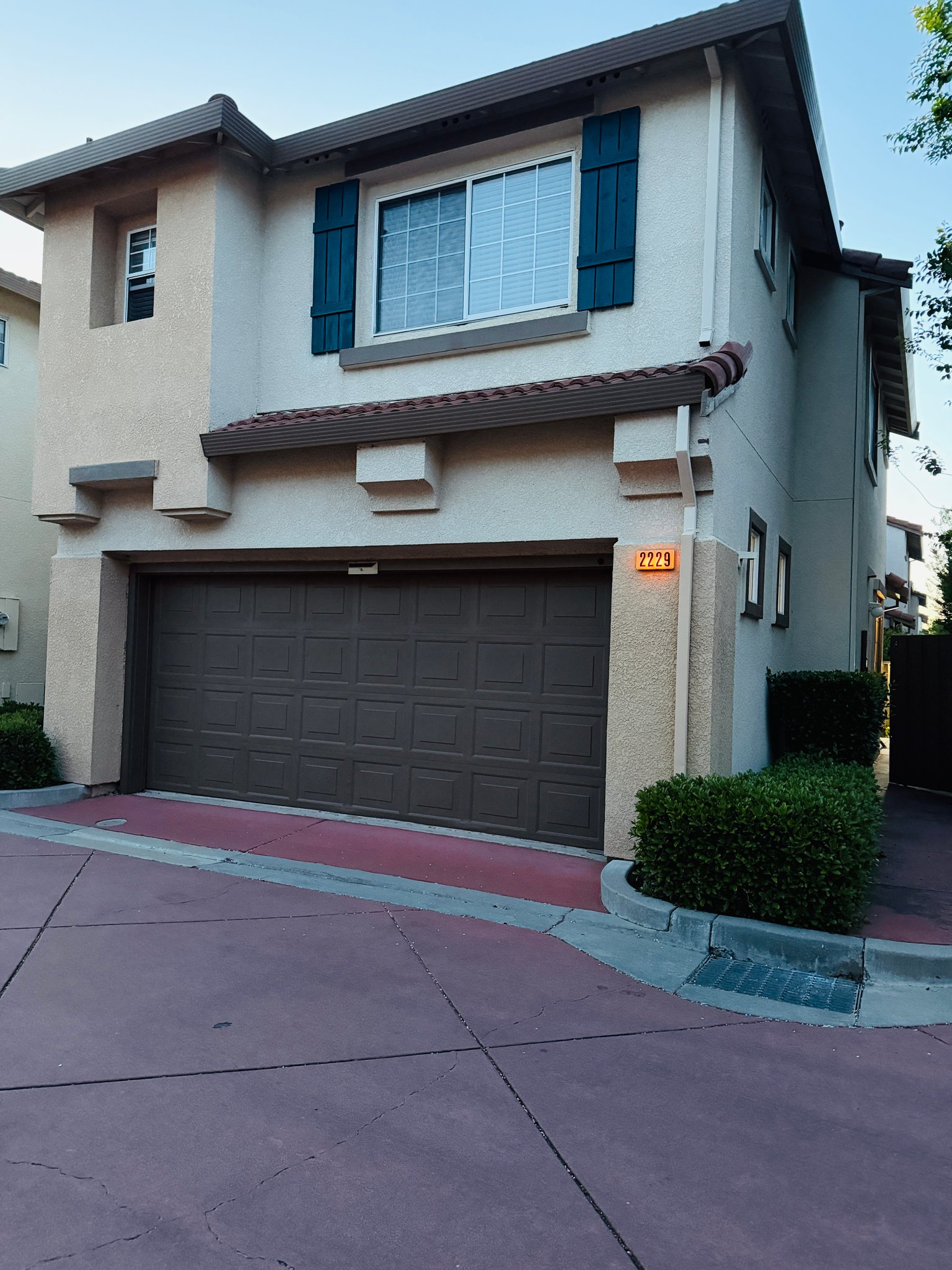 Santa Clara House: 2229 Lenox Pl