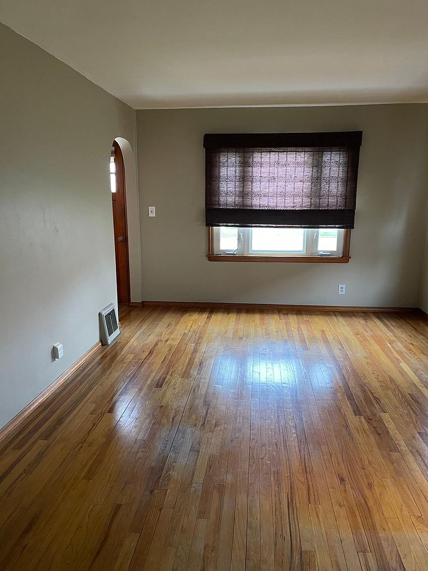 Kenosha House: 7802 29th Ave