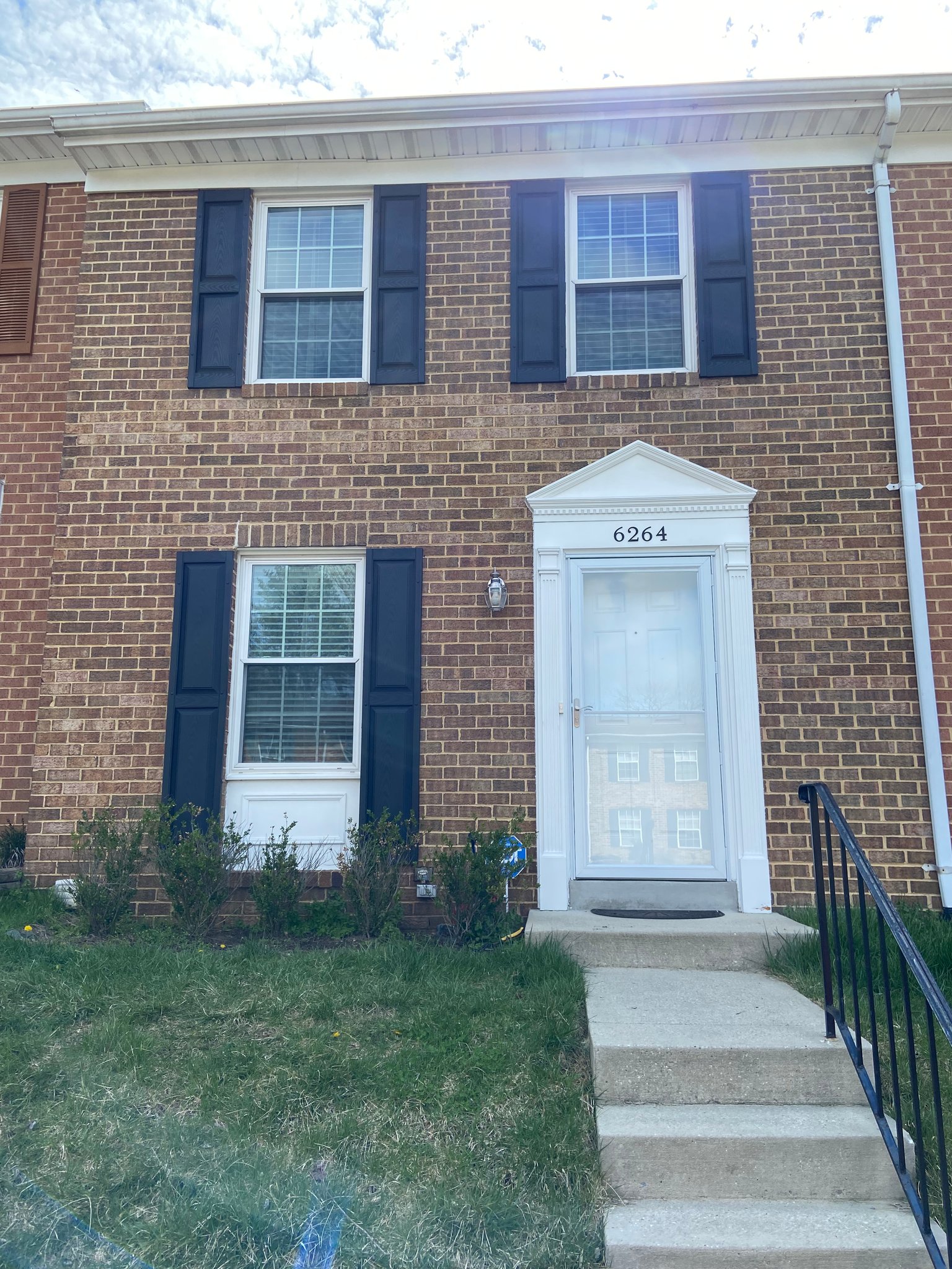 Elkridge Townhome: 6264 Ducketts Ln