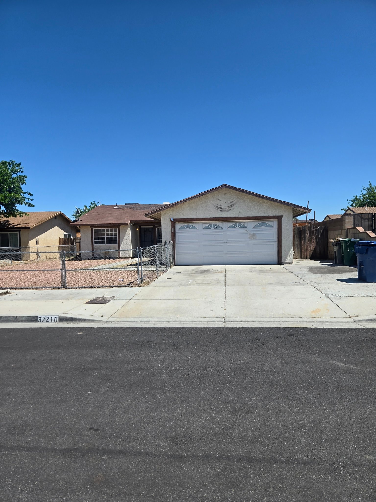 Palmdale House: 37210 Sabal Ave