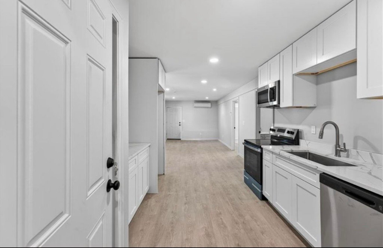 Providence Multiplex: 165 Rounds Ave