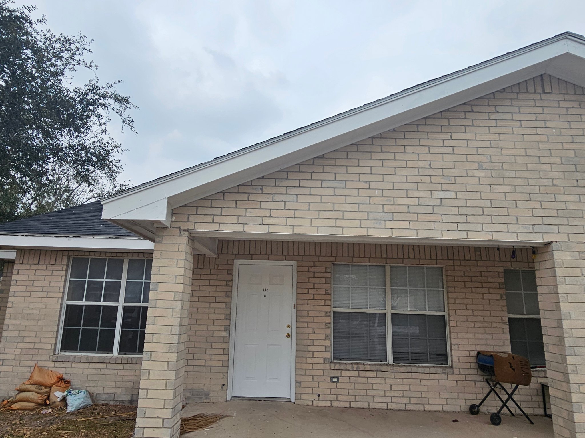 Weslaco Apartment: 1006 Lilia Dr