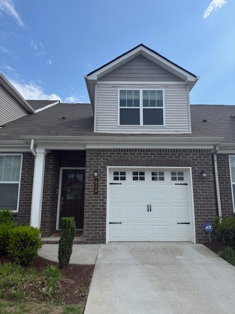 Spring Hill Townhome: 639 Birdie Drive