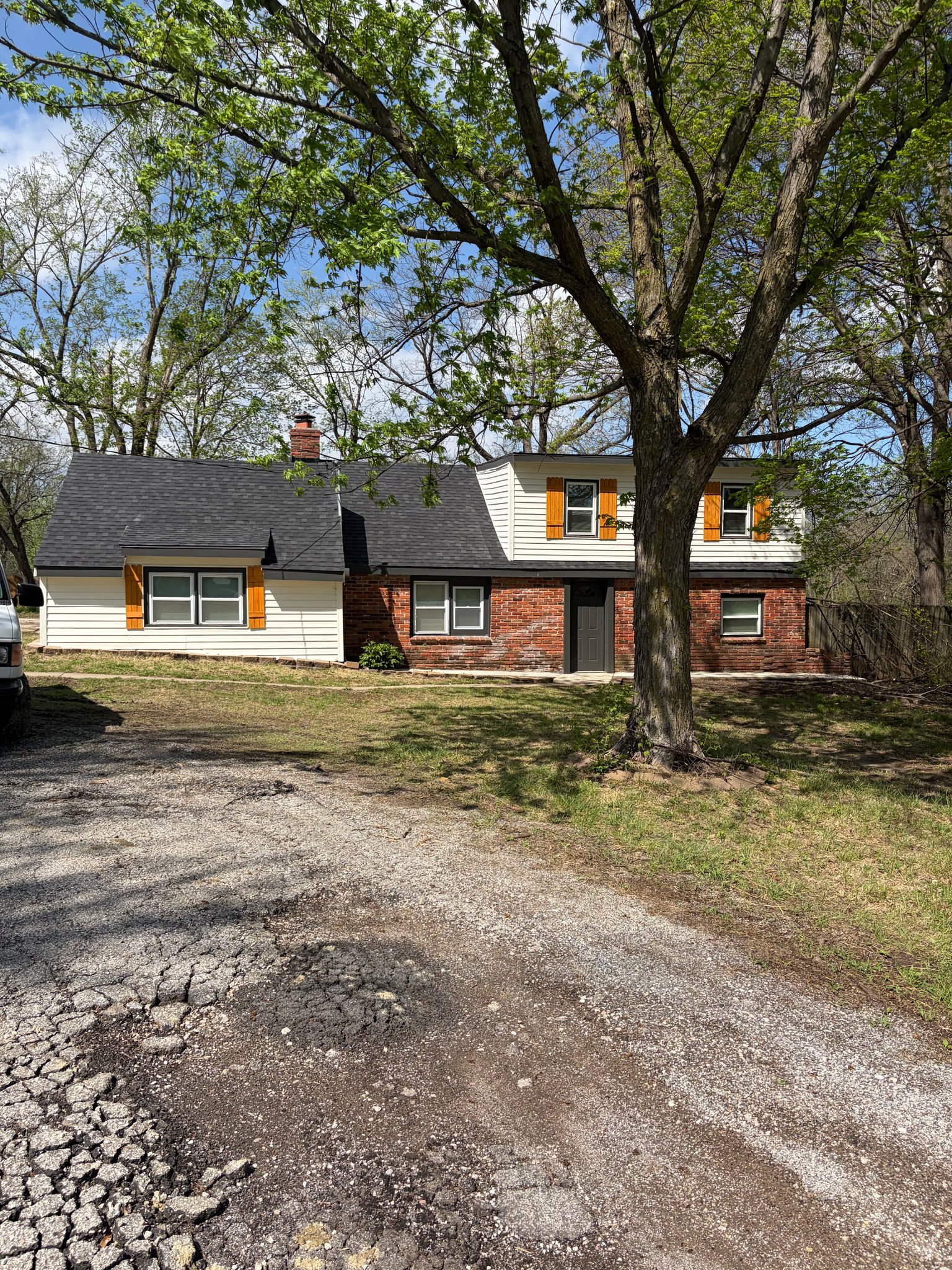 Kansas City House: 7838 James A Reed Road