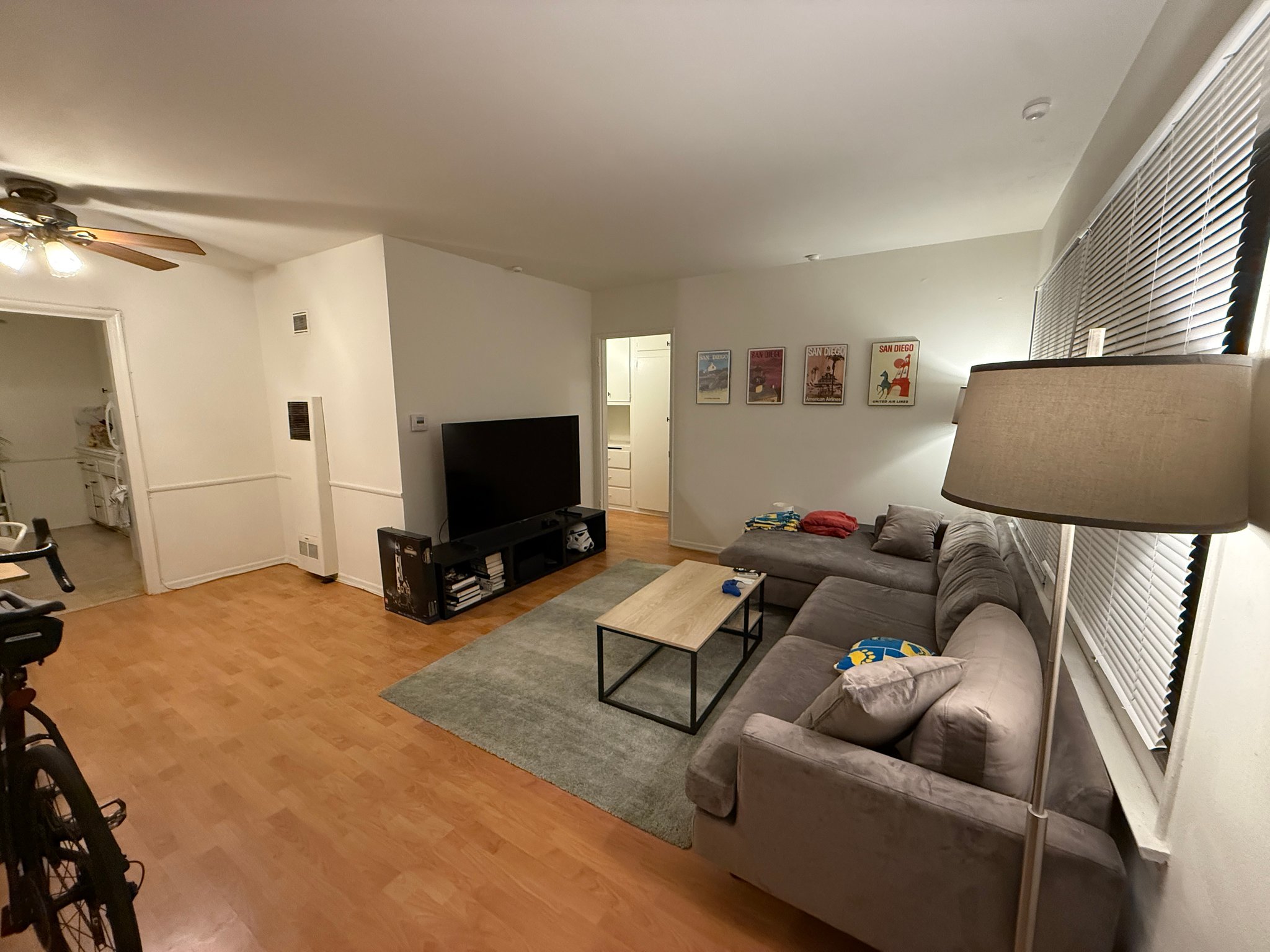 Los Angeles Apartment: 3646 Vinton Ave