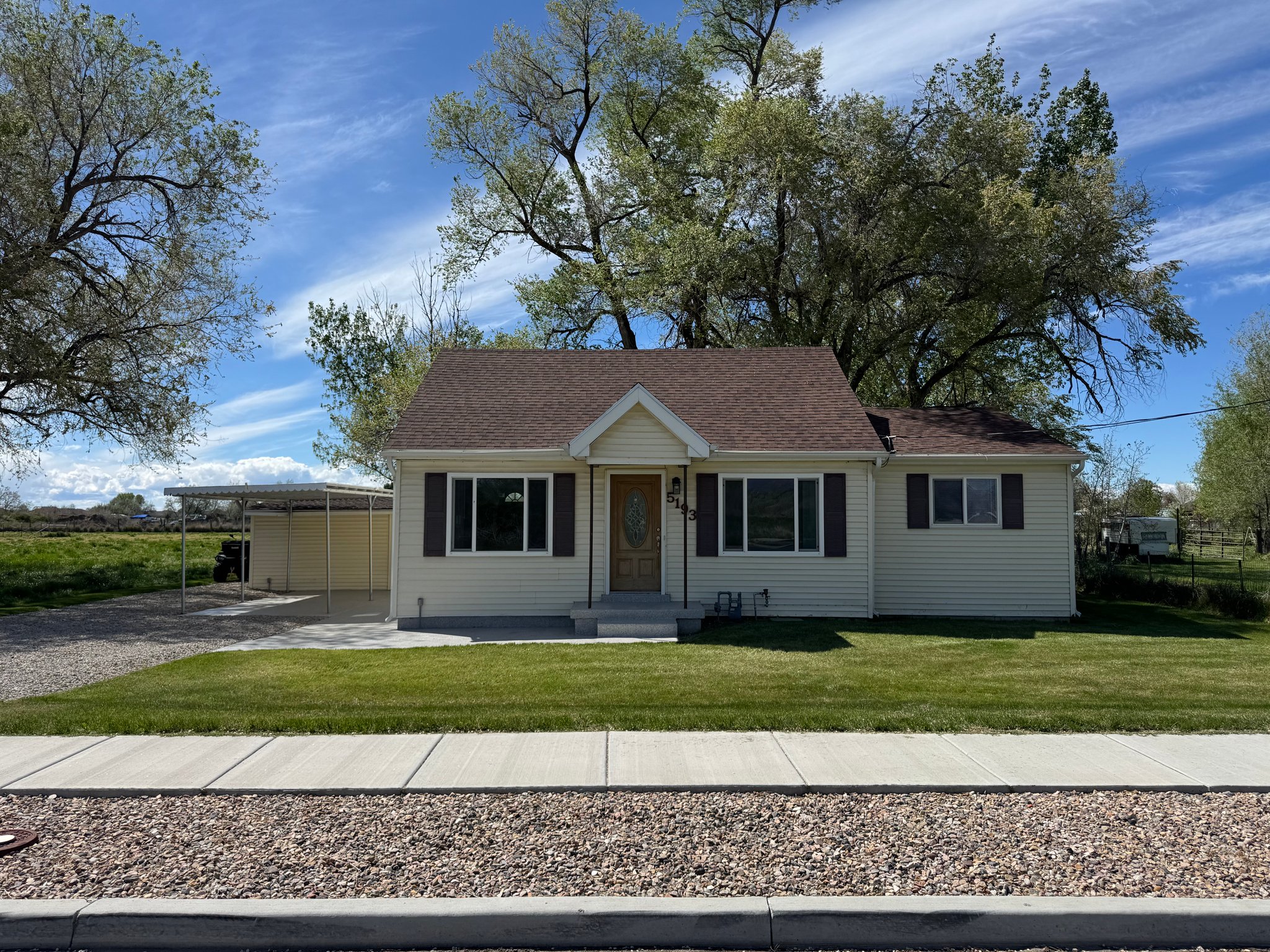 Hooper House: 5193 S 4700 W