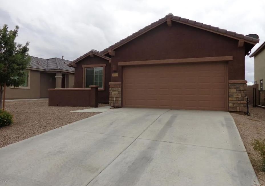 Vail House: 10450 South Cutting Horse Drive