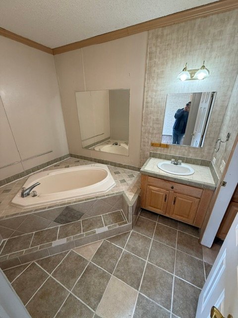 Deridder House: 486 Crooked Street