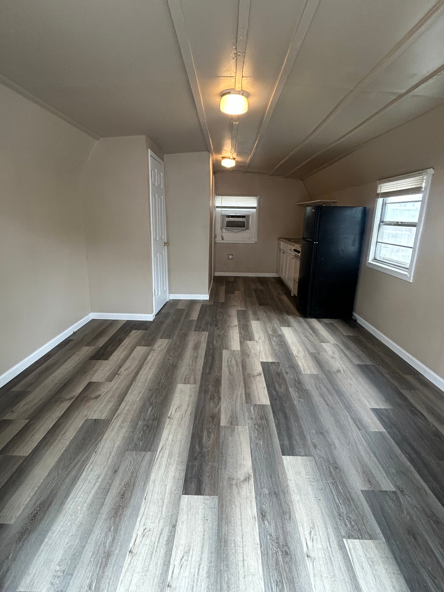 Duncan House: 808 W Cypress