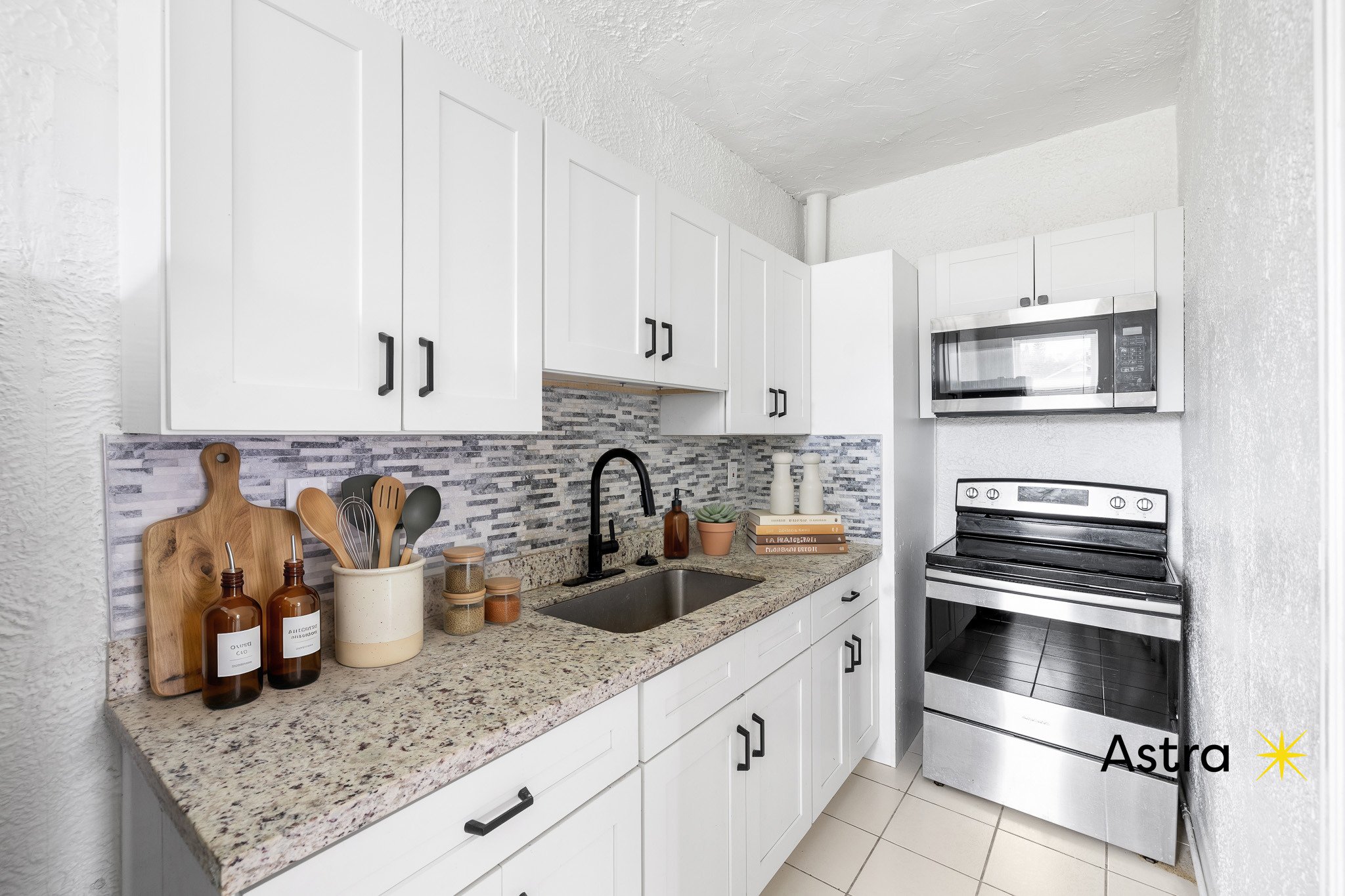 Tampa Apartment: 323 N Westland Ave