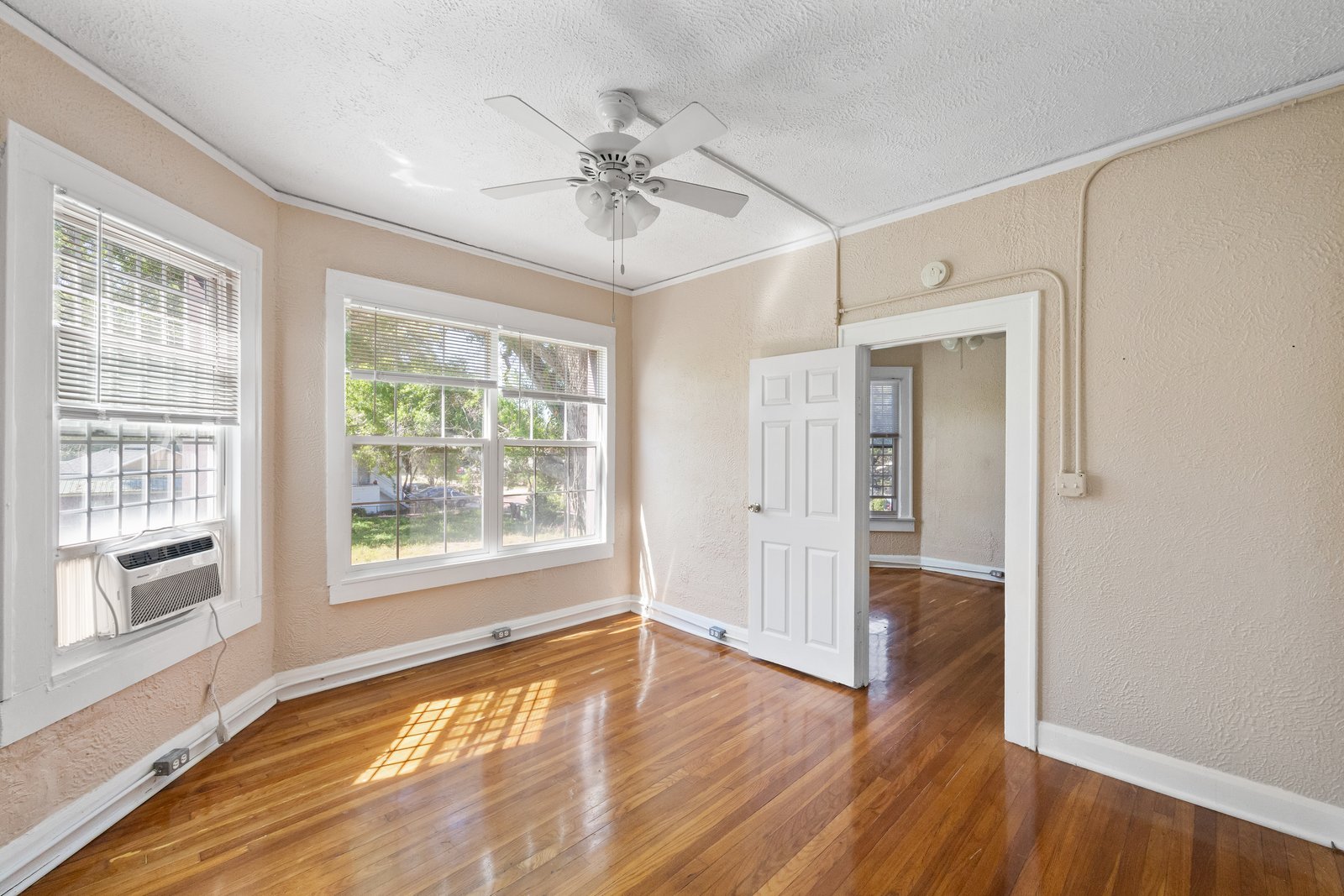 Tampa Apartment: 323 N Westland Ave