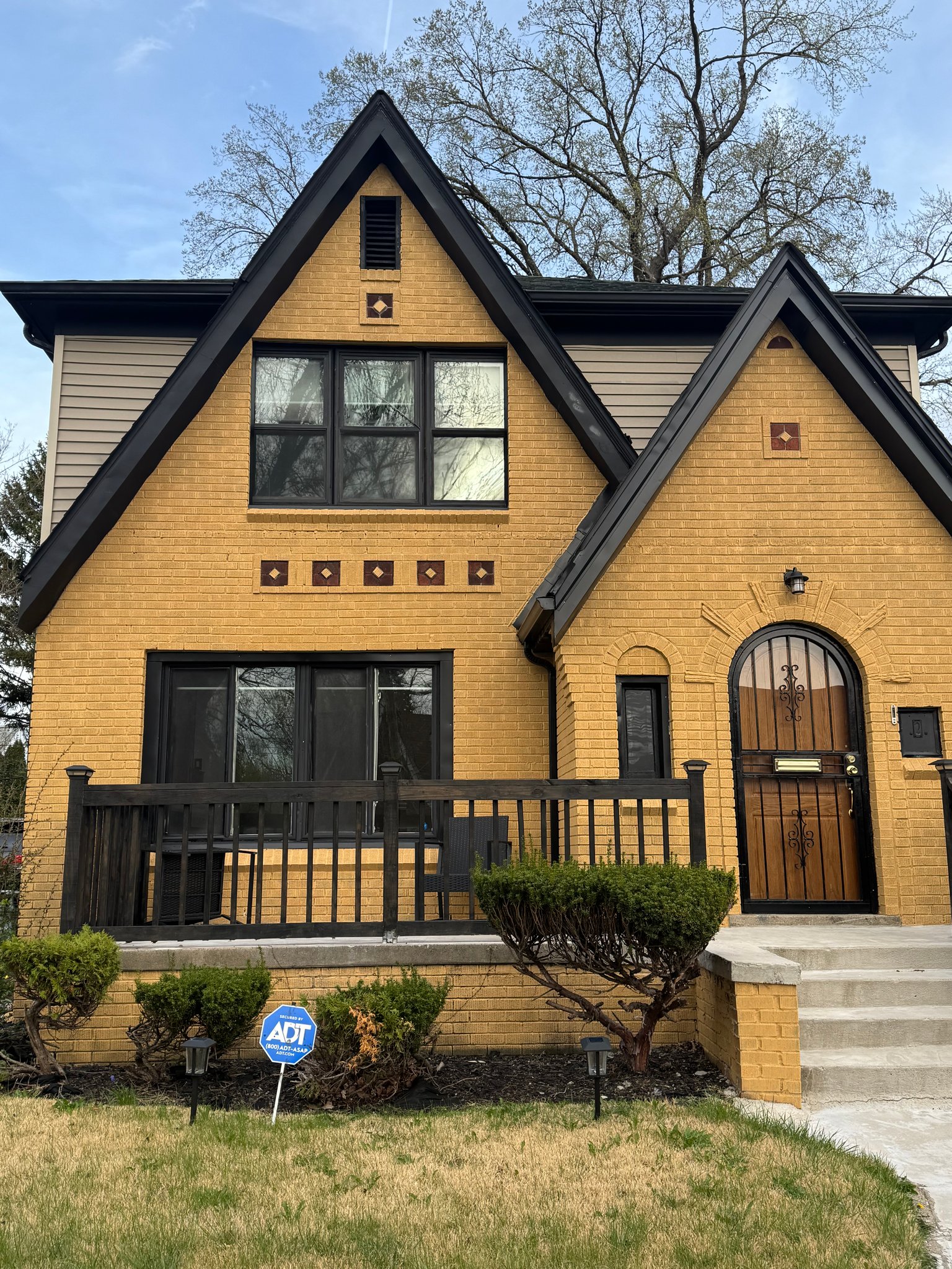 Detroit Multiplex: 15318 Murray Hill St