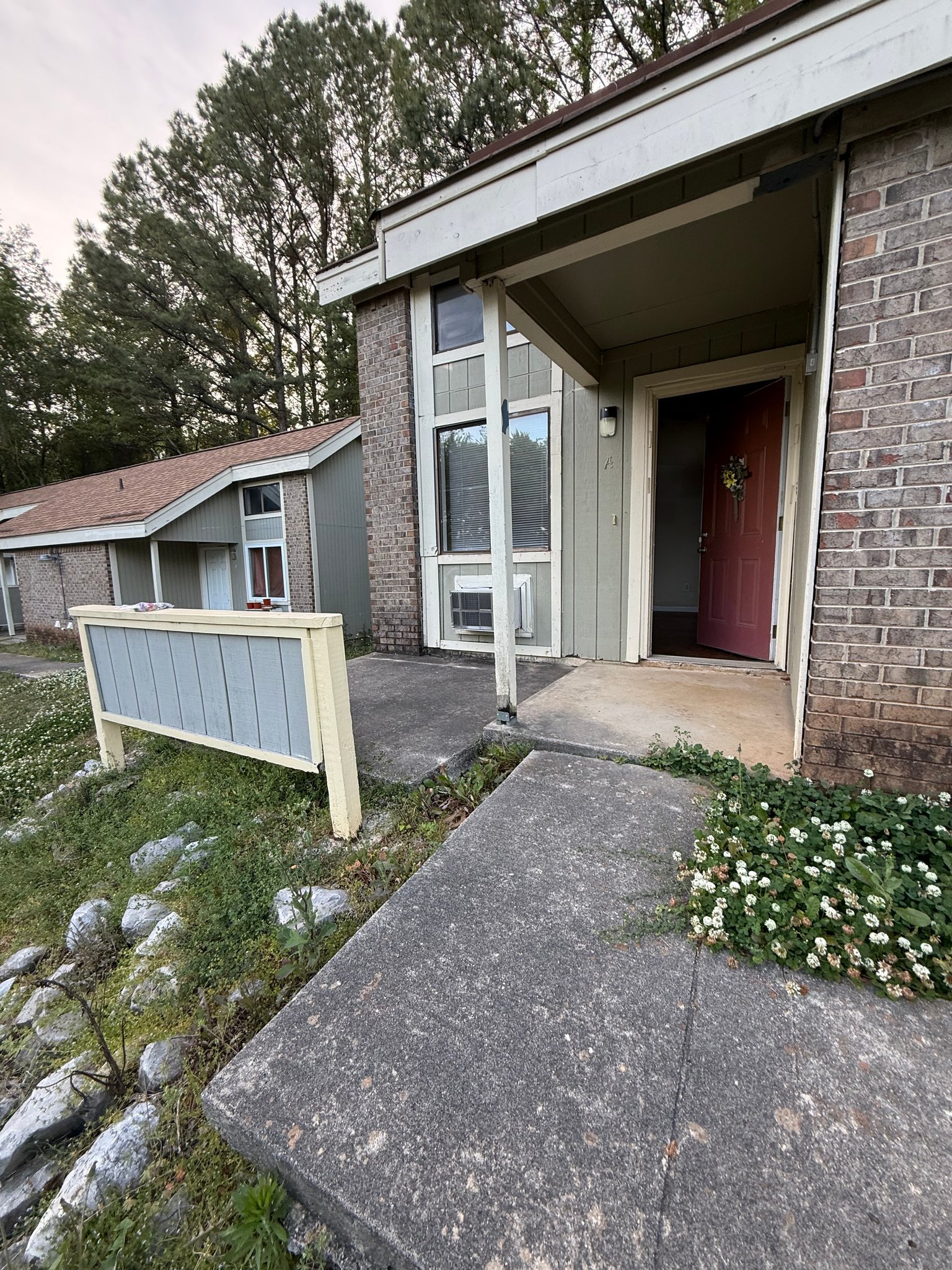 Huntsville Multiplex: 1419 Ascent Trl NW