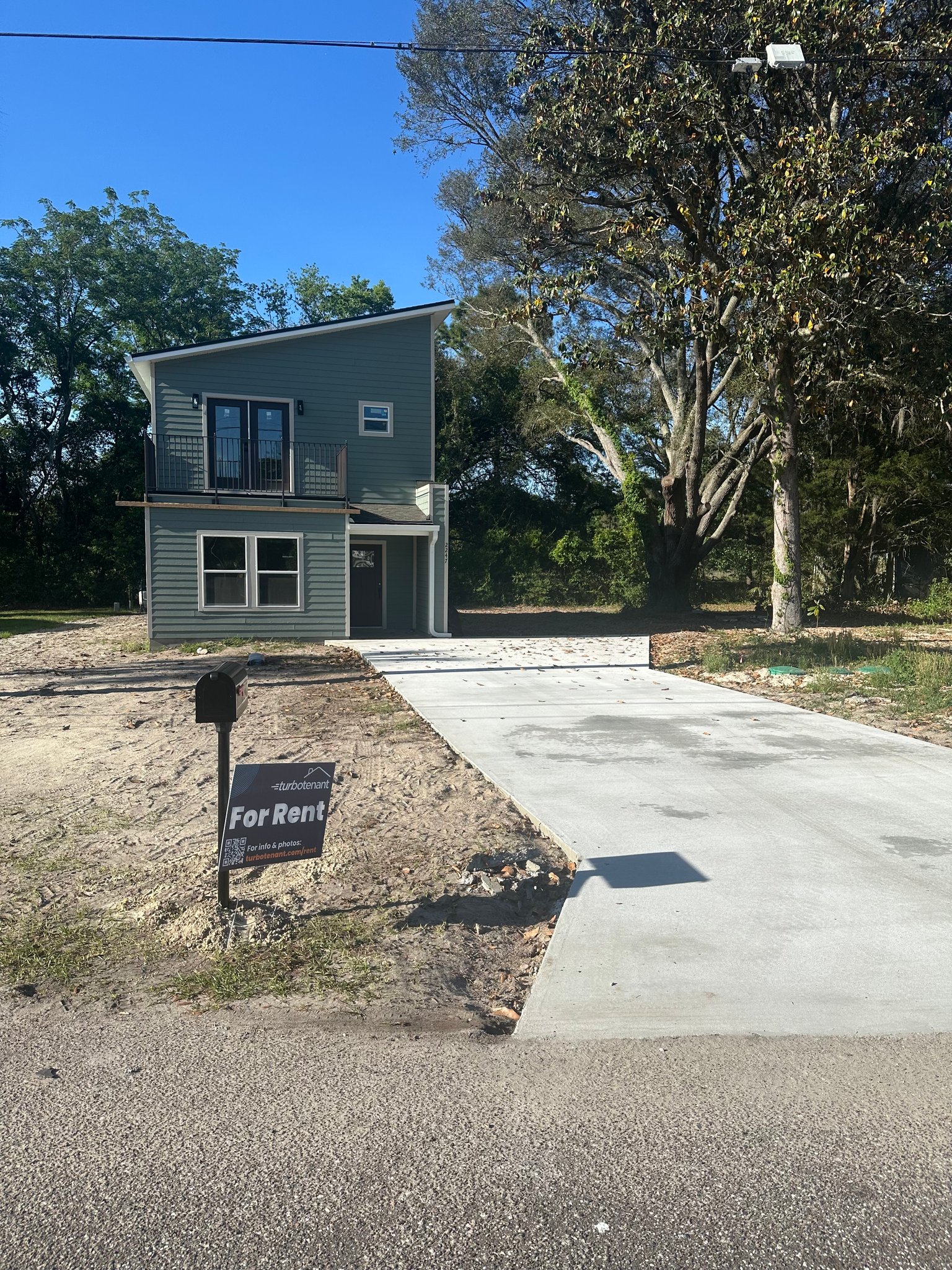 Jacksonville House: 2247 Parkin Road