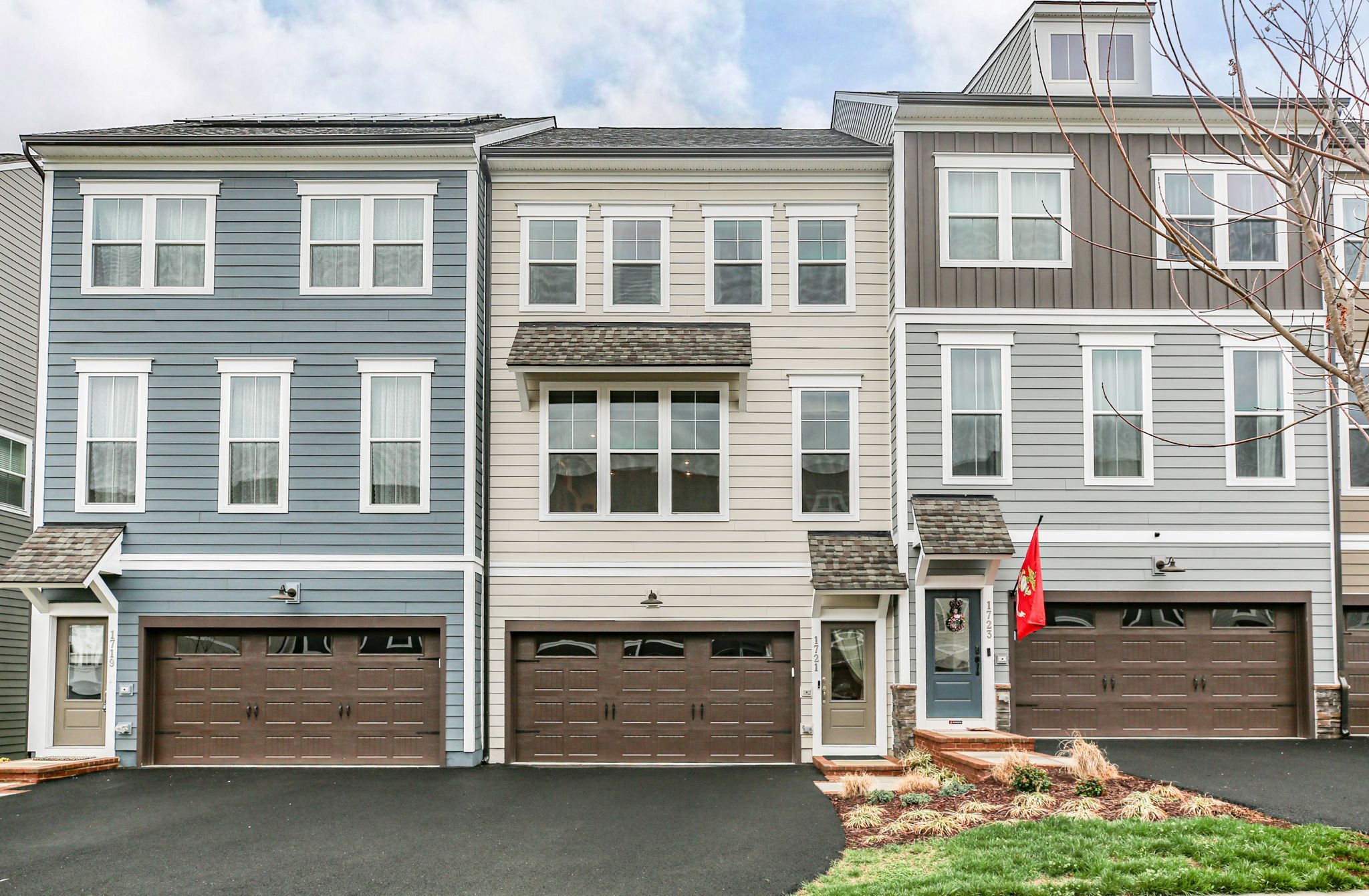 Dumfries Townhome: 1721 Beech Leaf St