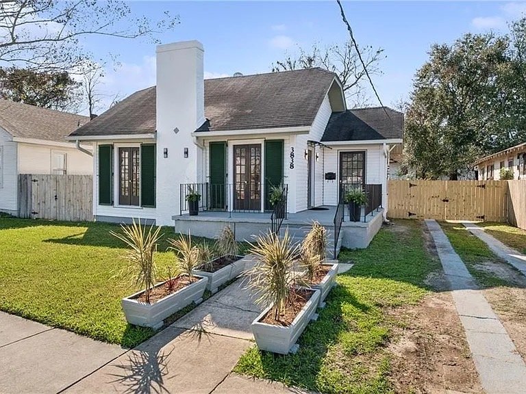 New Orleans House: 3838 clematis