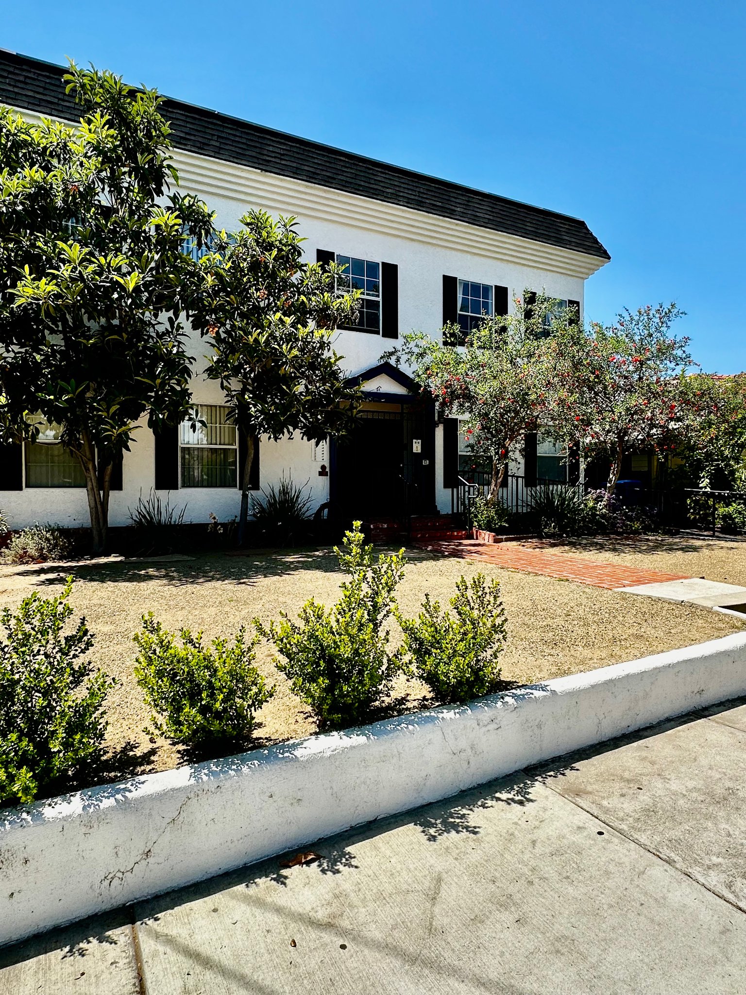 Glendale Apartment: 227 N Adams St