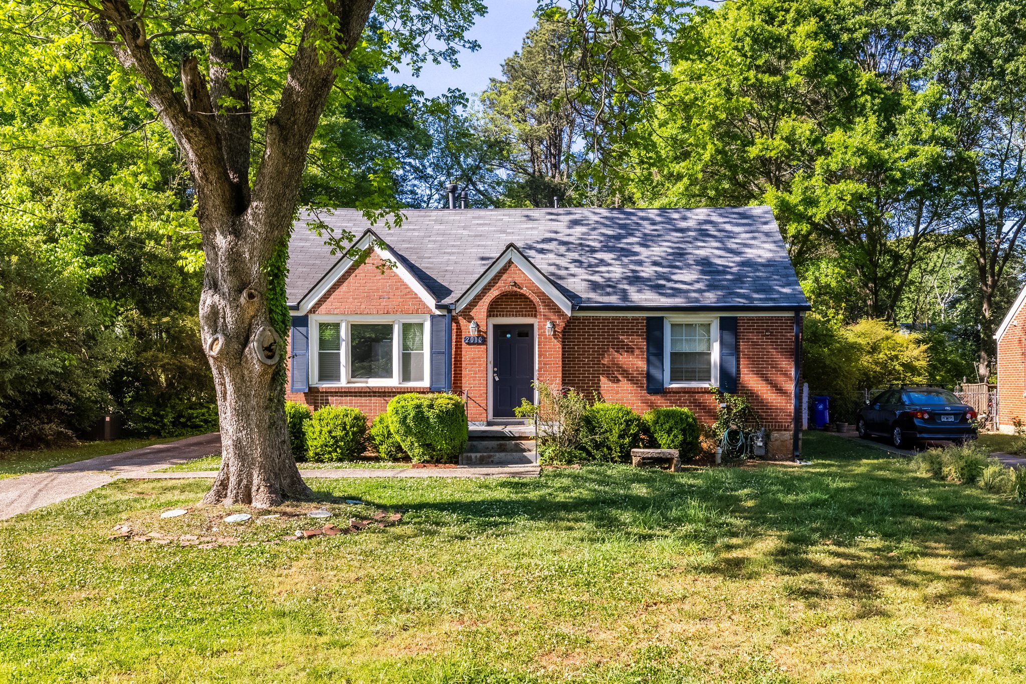 Decatur House: 2010 Mcafee Rd