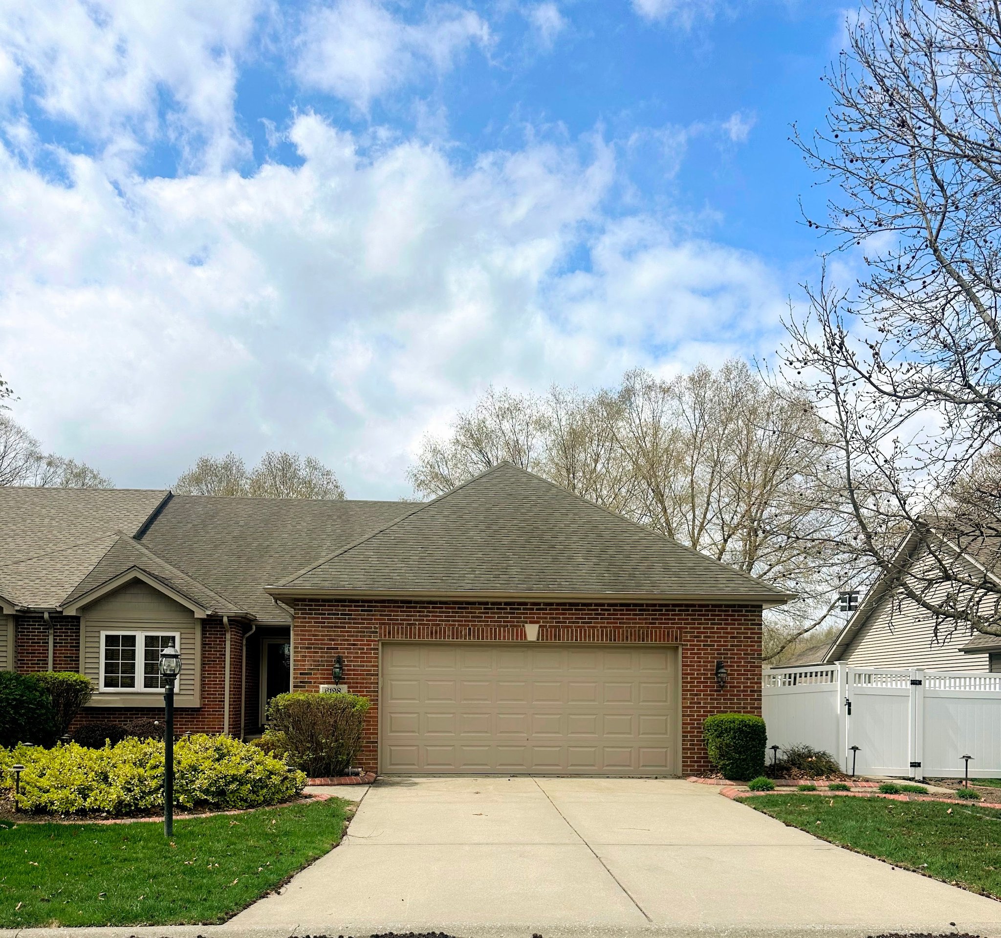 Hobart Townhome: 6198 Avocet Circle