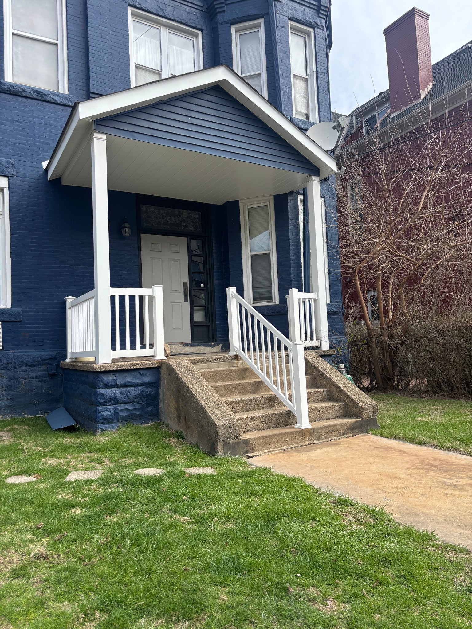 Pittsburgh Apartment: 6339 Marchand st