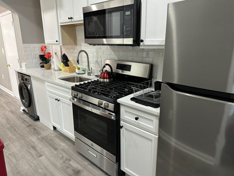 Washington Multiplex: 1249 Morse ST NE