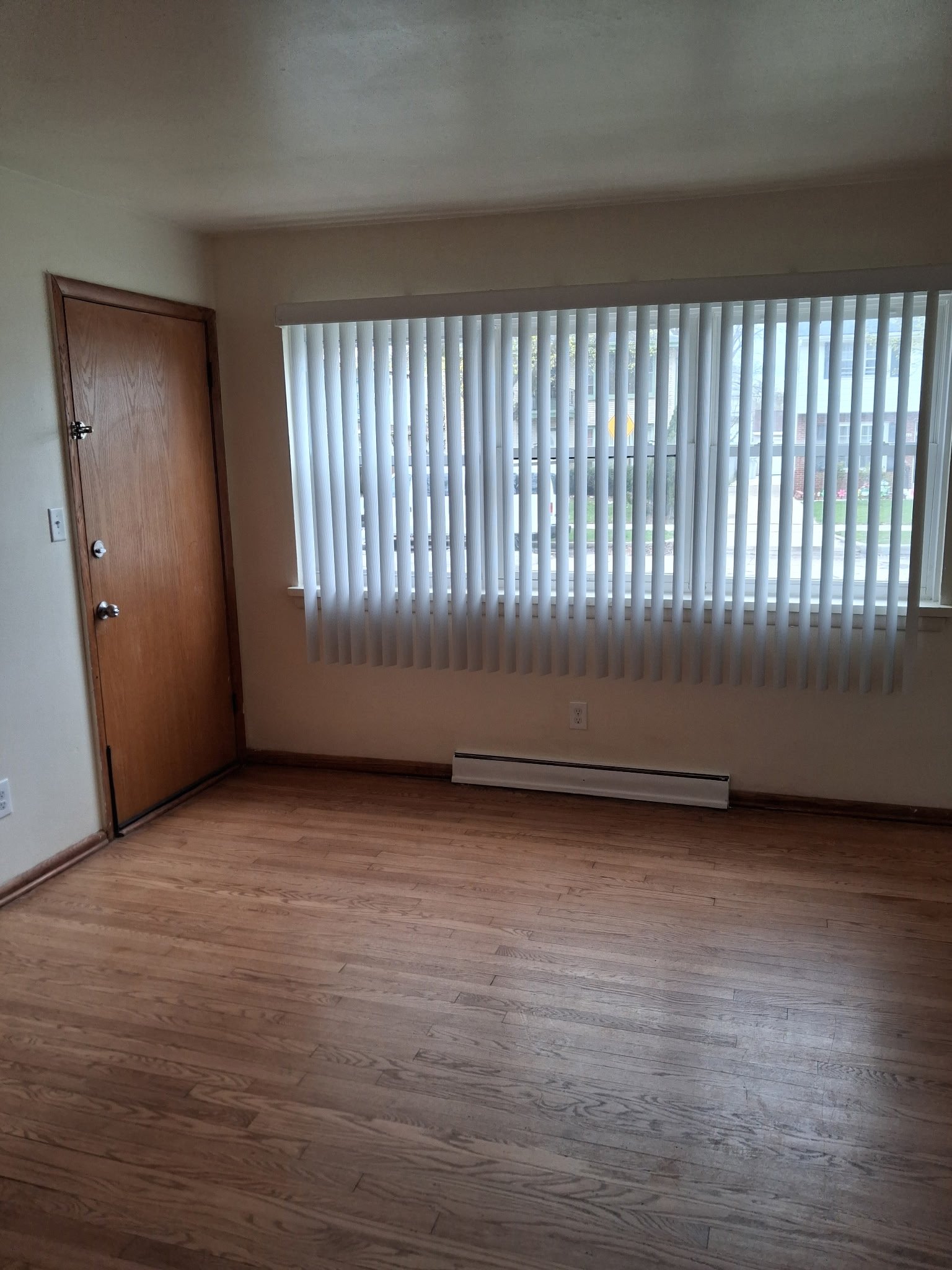 Milwaukee Apartment: 4640 N 52nd St