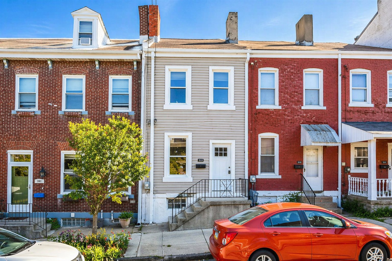 Pittsburgh House: 363 44th St