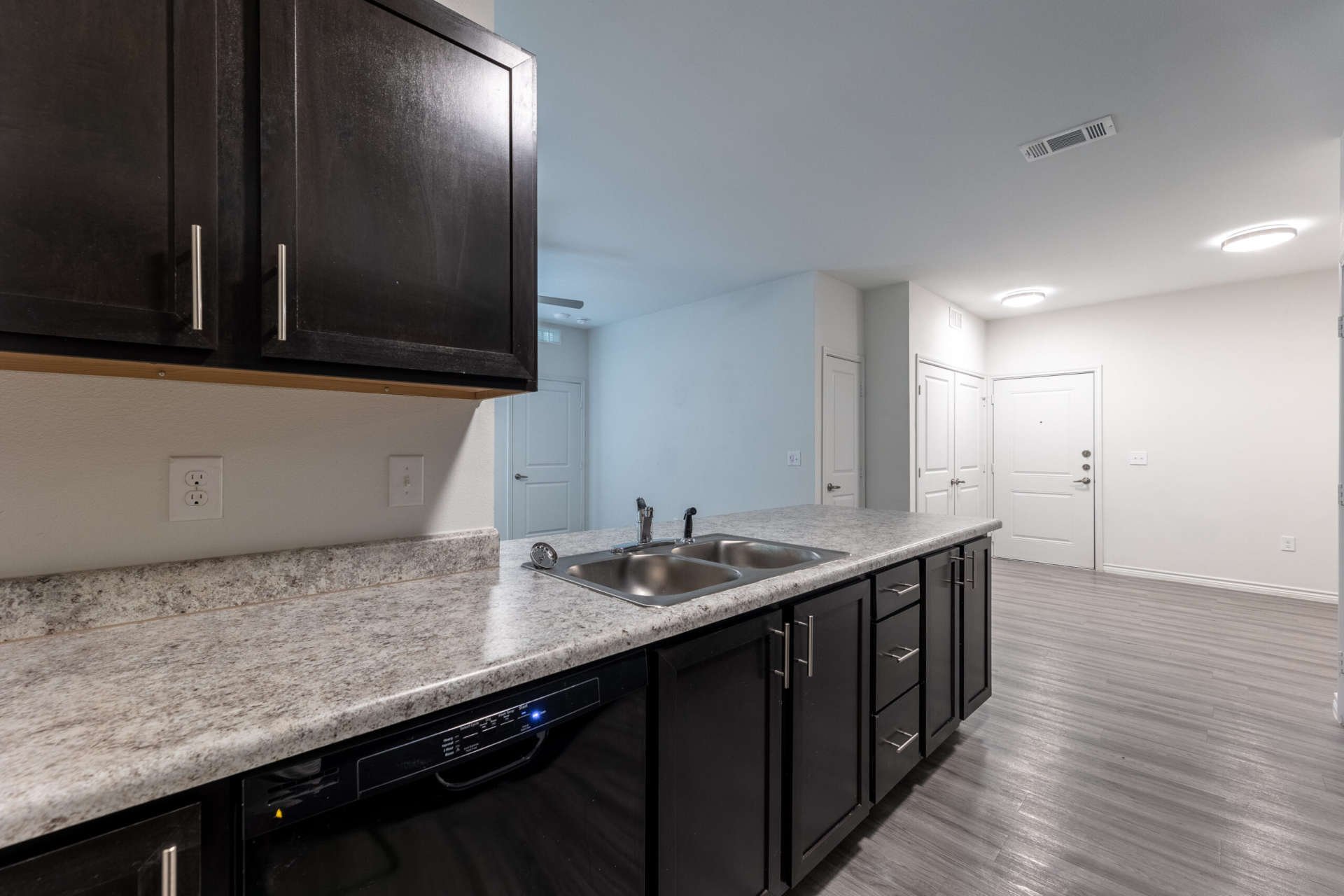 Fort Worth Apartment: 2900 La Junta St Fort Worth, TX 76114