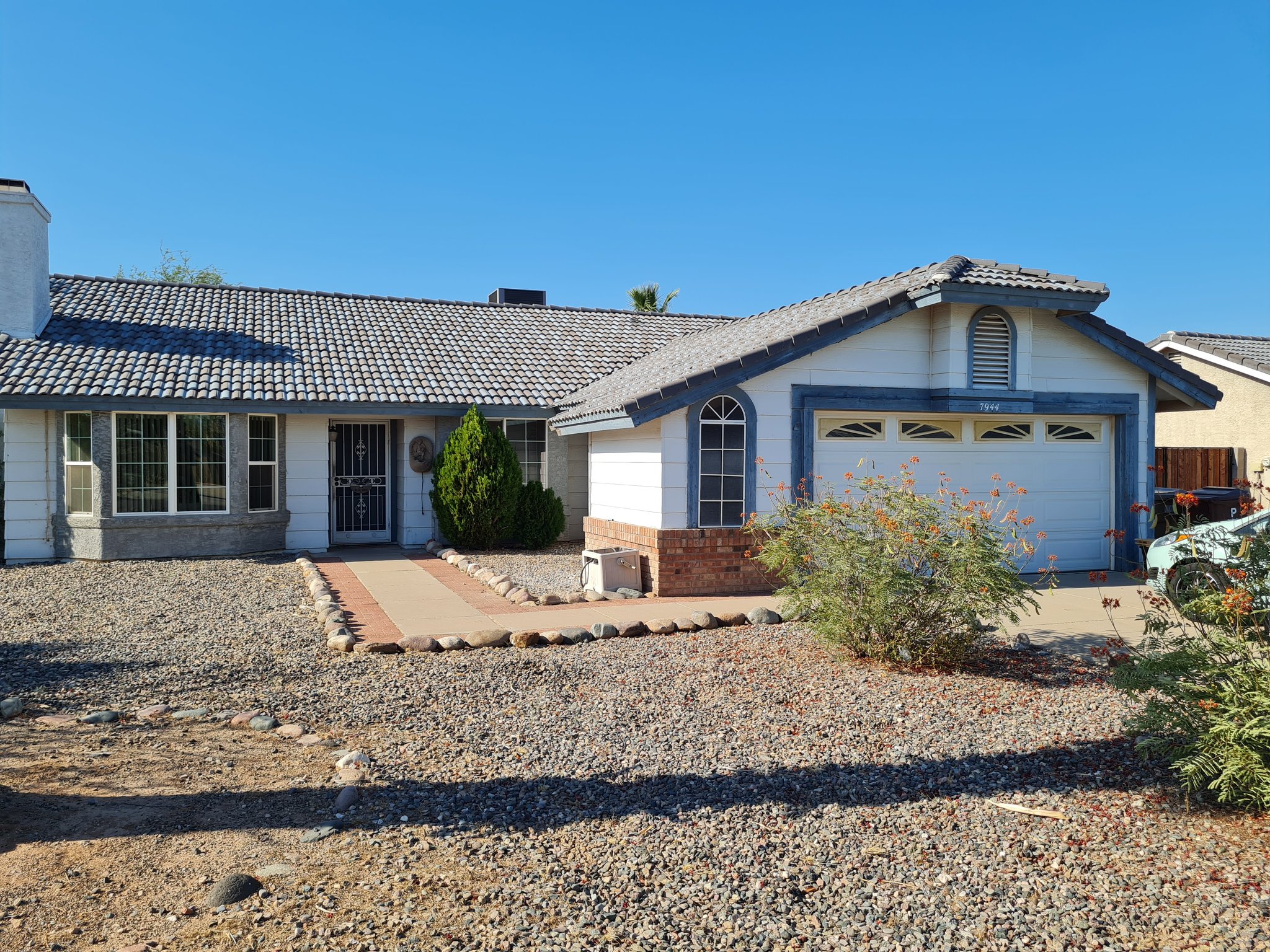 Peoria House: 7944 W Charter Oak Rd