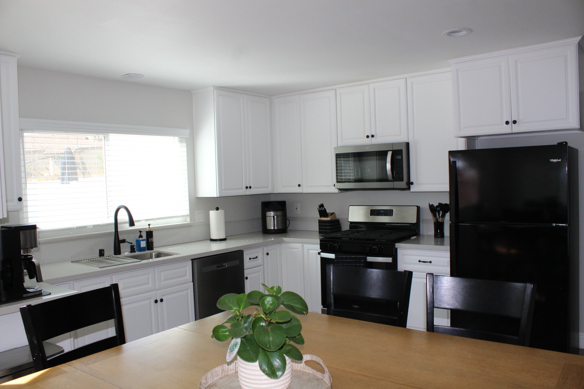 Moreno Valley House: 12765 Shadybend Dr