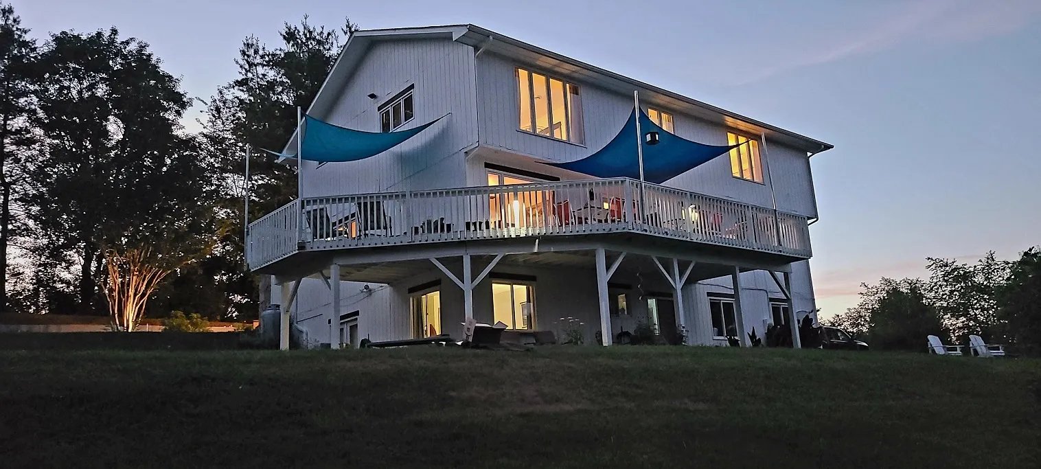 Weaverville House: 3 W Rolling Meadows Ln