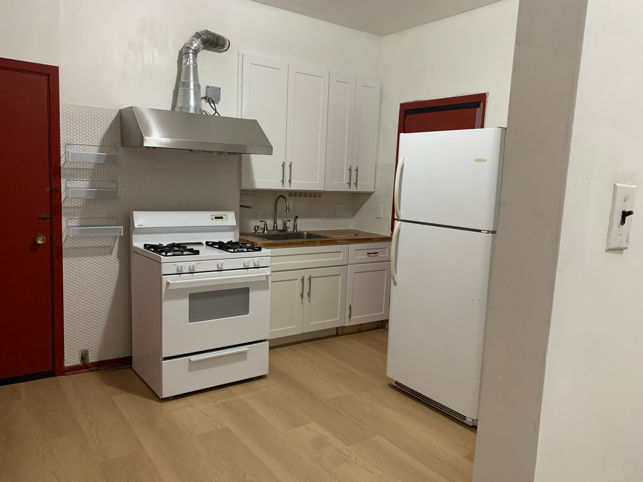 Chicago Apartment: 259 W Alexander St