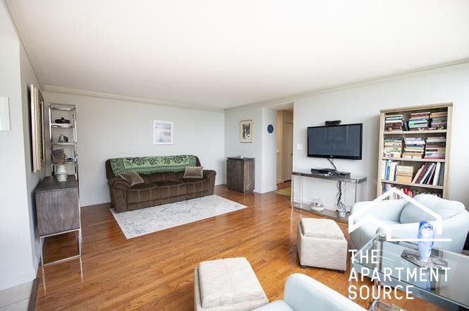 Chicago Condo: 3950 N Lake Shore Drive