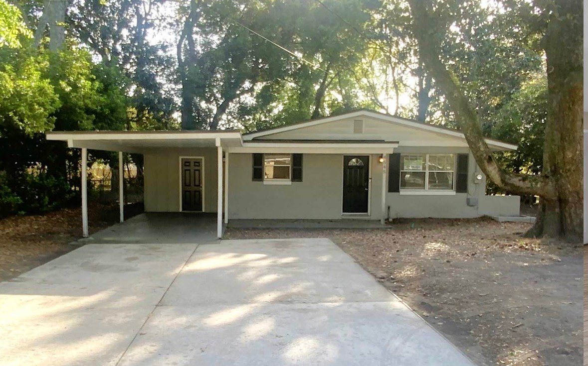 Jacksonville House: 4546 Lane Ave S
